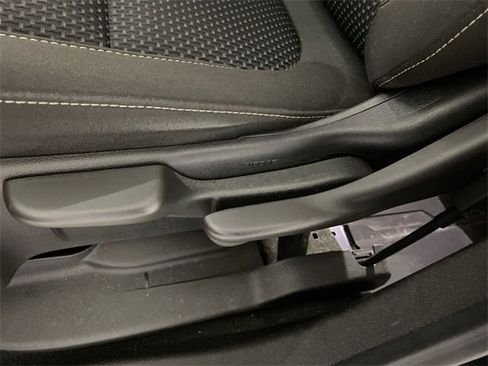 Certified 2023 GMC Acadia SLE w/ LPO, Floor Liner Package image 25