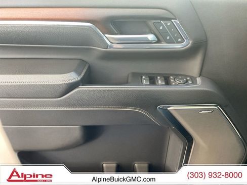 Used 2024 GMC Sierra 2500 Denali w/ Denali Reserve Package AWD/4WD image 19