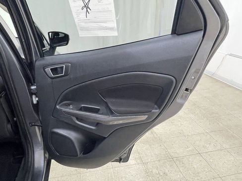 Used 2019 Ford EcoSport SE w/ SE Convenience Package image 14