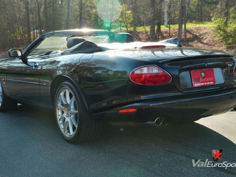 Used 2003 Jaguar XK8 Convertible image 28