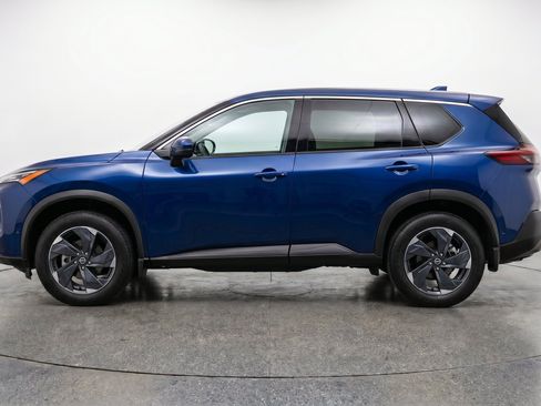 Used 2025 Nissan Rogue SV AWD/4WD image 5