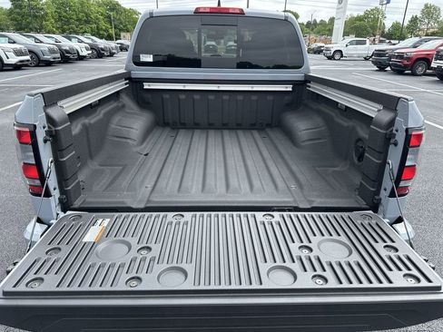 New 2026 Nissan Frontier SV AWD/4WD image 28