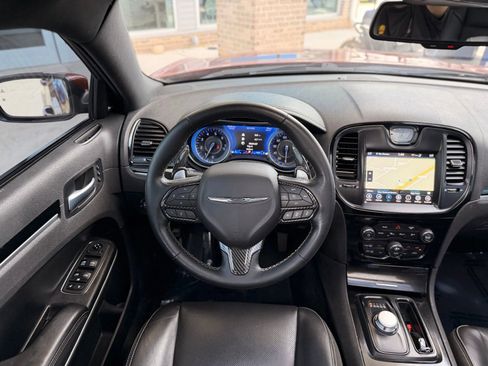 Used 2021 Chrysler 300 S w/ S Model Appearance Package RWD image 29