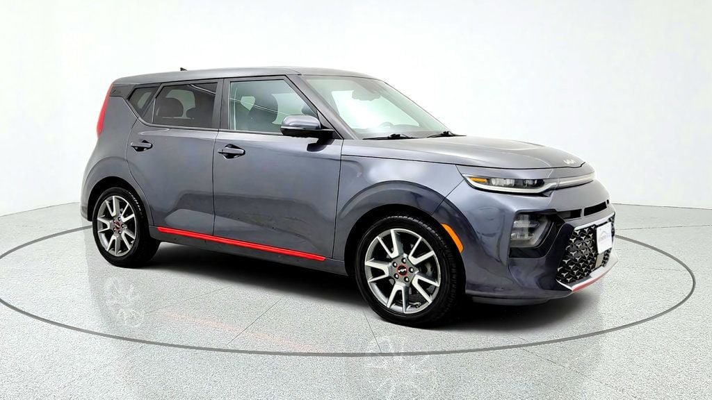 Used 2022 Kia Soul Turbo FWD image 3