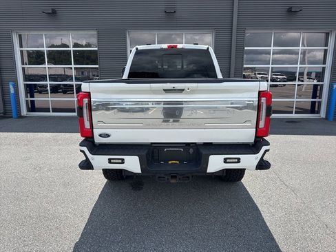 Used 2024 Ford F350 Platinum w/ Tremor Off-Road Package AWD/4WD image 3