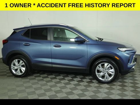 Used 2025 Buick Encore GX Preferred w/ Comfort Package AWD/4WD image 2