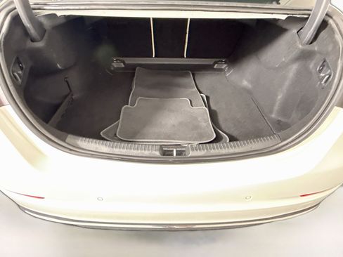 Used 2022 Mercedes-Benz C 300 Sedan w/ Exclusive Trim Package image 35