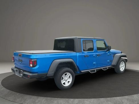 Used 2023 Jeep Gladiator Sport AWD/4WD image 5