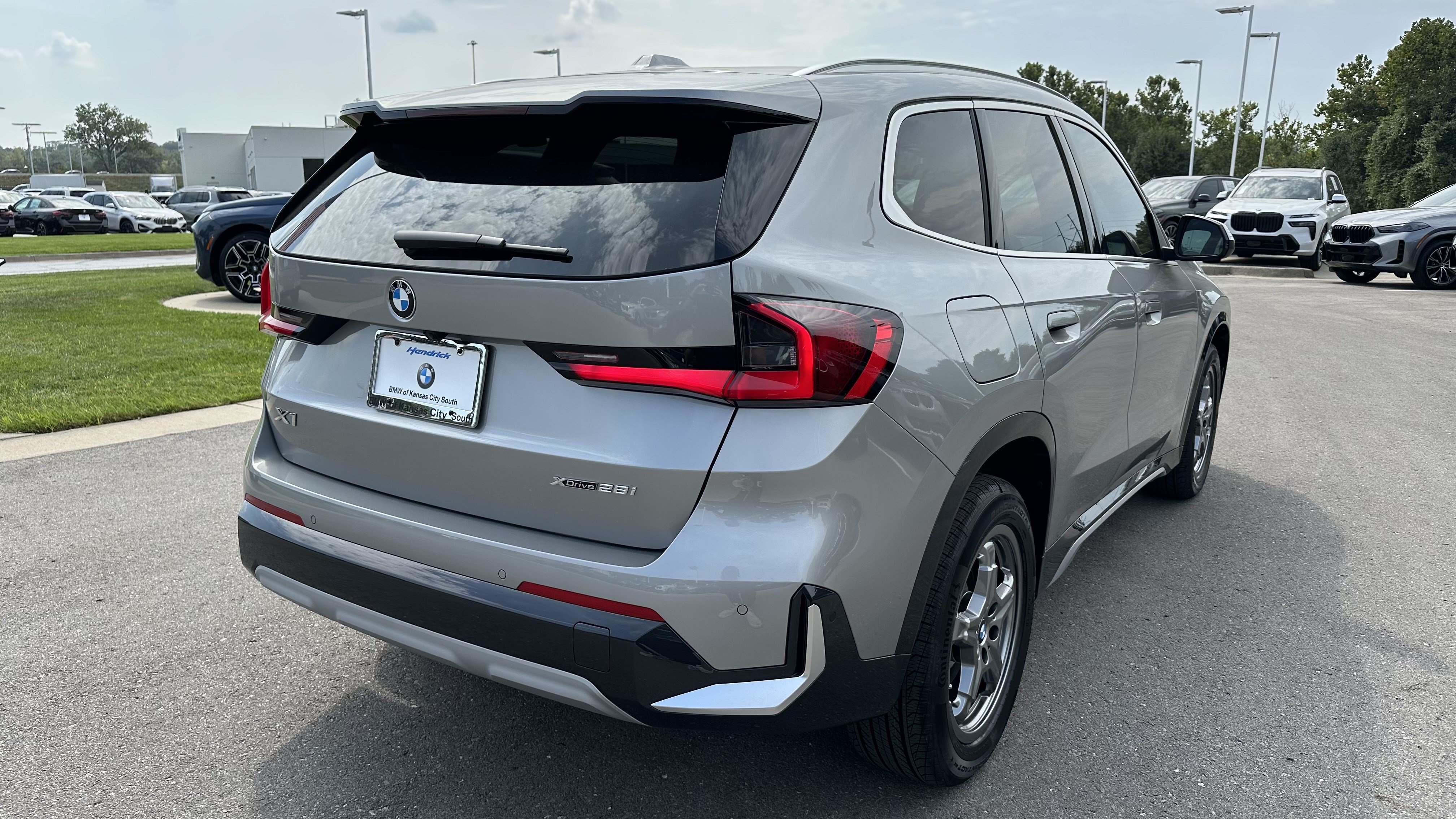 Certified 2026 BMW X1 xDrive28i w/ Convenience Package AWD/4WD image 10