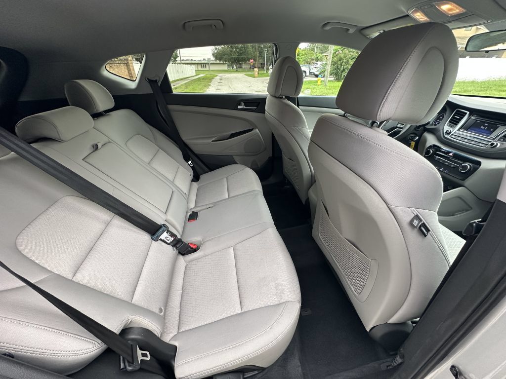 Used 2017 Hyundai Tucson SE w/ SE Popular Package 02 FWD image 11