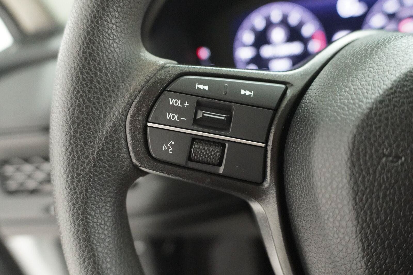 Used 2025 Honda Accord LX image 8