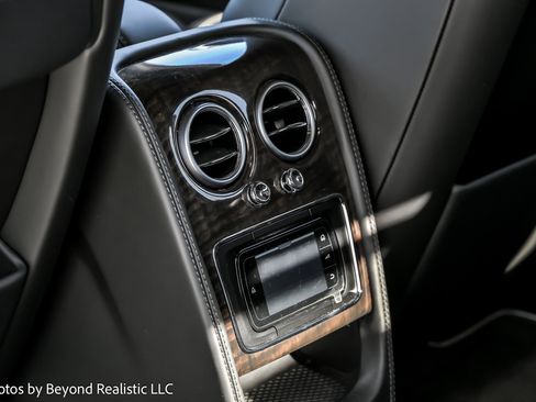 Used 2014 Bentley Flying Spur W12 image 24