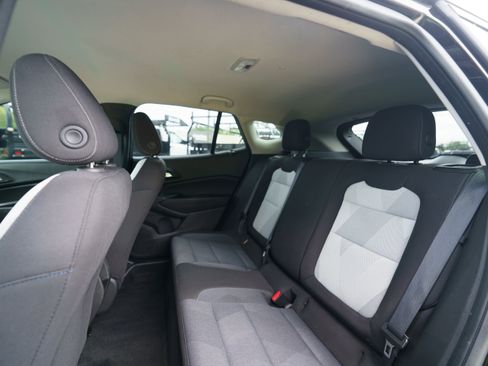 Used 2024 Chevrolet Trax LS FWD image 9