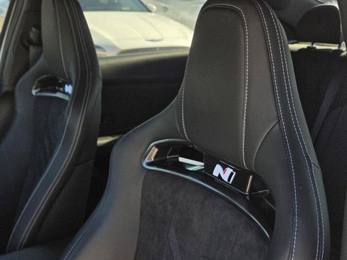 Used 2025 Hyundai Elantra N image 16