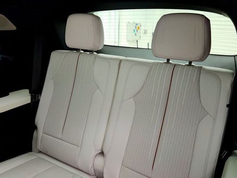 Used 2026 Cadillac Vistiq Sport AWD/4WD image 26