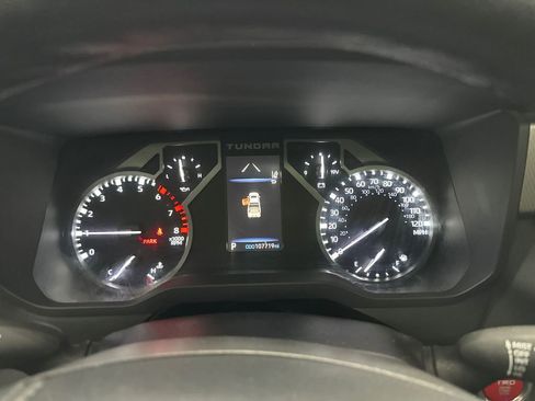 Used 2022 Toyota Tundra Limited w/ TRD Off-Road Package image 28