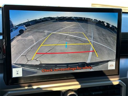 Used 2024 Toyota Tacoma TRD Off-Road image 37