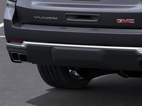 New 2026 GMC Yukon Denali w/ Denali Reserve Package AWD/4WD image 14