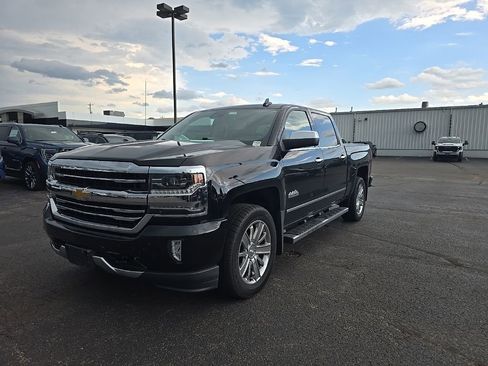 Used 2017 Chevrolet Silverado 1500 High Country AWD/4WD image 2