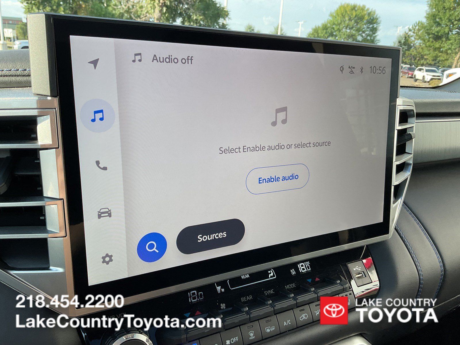 Used 2025 Toyota Sequoia Platinum AWD/4WD image 33