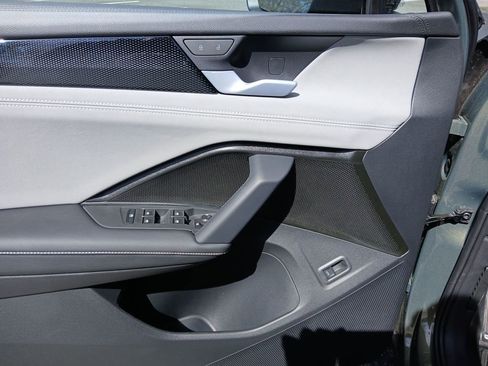 New 2026 Volkswagen Tiguan SE R-Line image 11