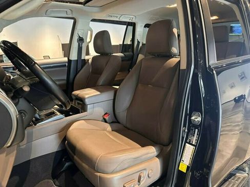 Used 2023 Lexus GX 460 Premium w/ Premium Package AWD/4WD image 16