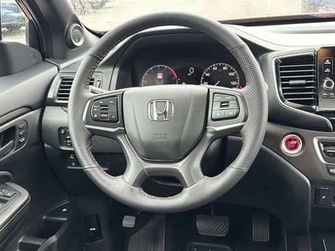 Used 2025 Honda Ridgeline TrailSport image 24