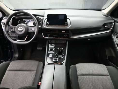 Used 2024 Nissan Rogue SV AWD/4WD image 25