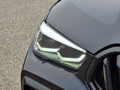 Used 2022 BMW X6 M50i w/ Parking Assistance Package AWD/4WD image 25