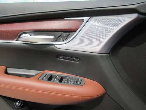 New 2026 Cadillac XT5 Premium Luxury w/ Driver Assist Package FWD image 23