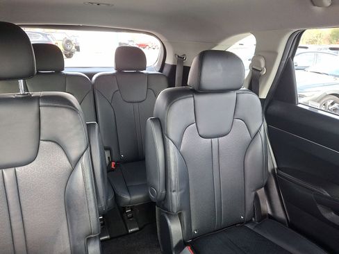 Used 2022 Kia Sorento EX image 14
