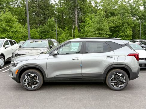 New 2026 Kia Seltos S AWD/4WD image 8