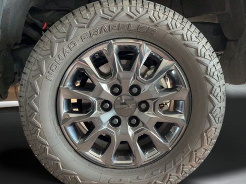 Certified 2025 Toyota 4Runner SR5 AWD/4WD image 39