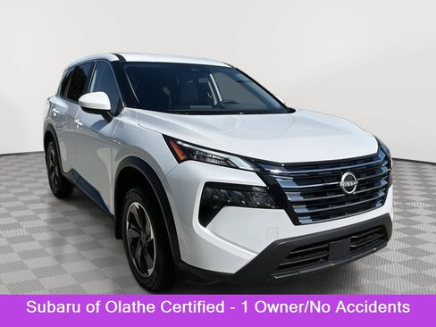 Used 2025 Nissan Rogue SV AWD/4WD image 1
