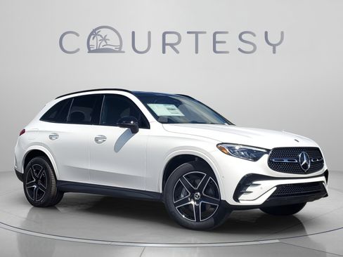 Certified 2026 Mercedes-Benz GLC 300 4MATIC image 5