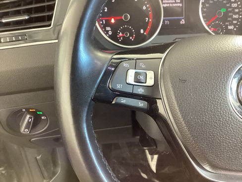 Used 2019 Volkswagen Tiguan SE AWD/4WD image 23