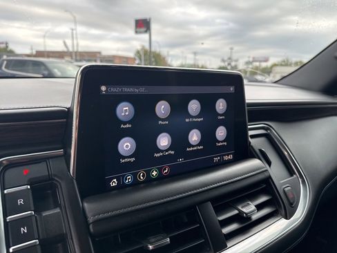 Used 2021 Chevrolet Tahoe Z71 image 28