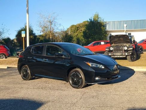 Used 2024 Nissan Leaf SV Plus image 2