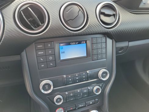 Used 2023 Ford Mustang Coupe image 23