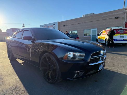Used 2012 Dodge Charger SE w/ Sport Appearance Group image 6