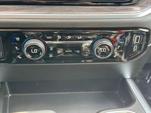 Used 2025 Chevrolet Silverado 1500 LTZ image 25