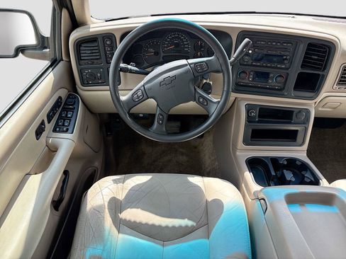 Used 2003 Chevrolet Tahoe LT AWD/4WD image 2