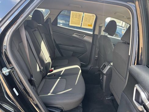 Used 2026 Kia Sportage LX FWD image 25