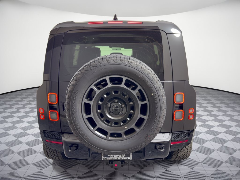 New 2026 Land Rover Defender 110 OCTA AWD/4WD image 11