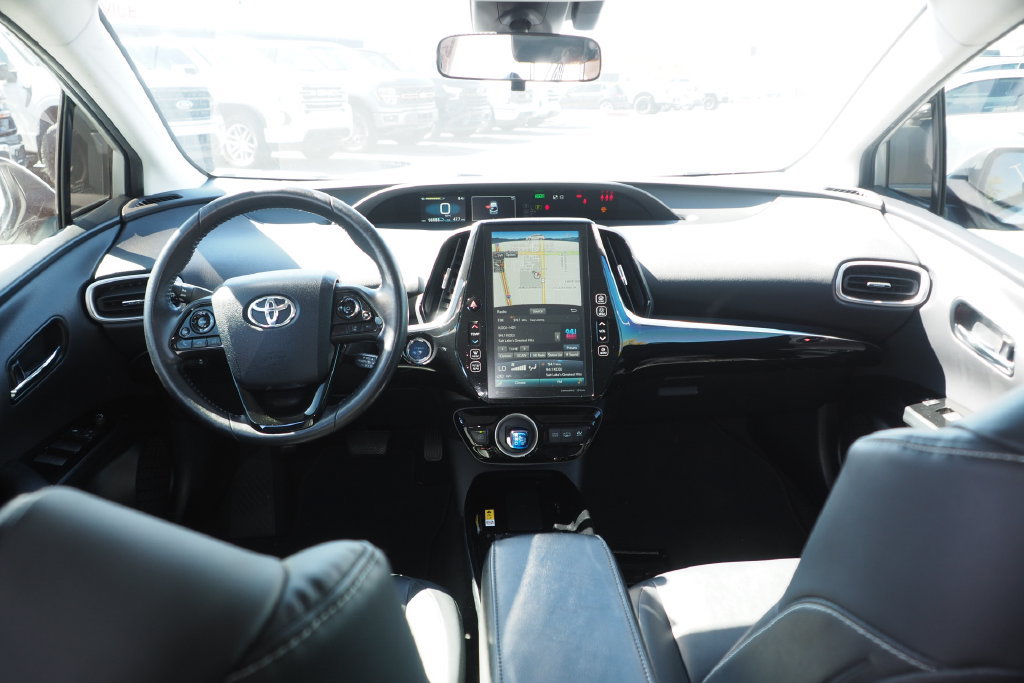 Used 2022 Toyota Prius Prime XLE FWD image 16