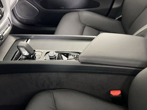 Certified 2025 Volvo XC60 B5 Core w/ Climate Package image 22