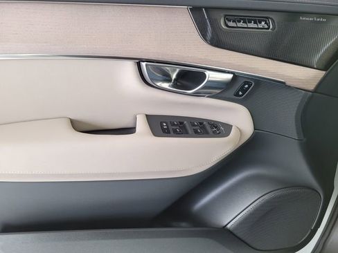 New 2026 Volvo XC90 B6 Plus w/ Protection Package Premier AWD/4WD image 25