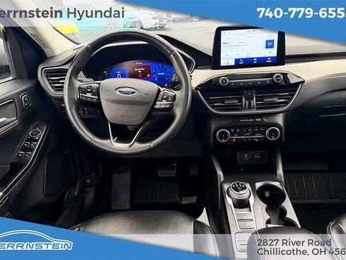 Used 2022 Ford Escape SEL w/ Technology Package image 6