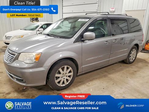 Used 2013 Chrysler Town & Country Touring image 1