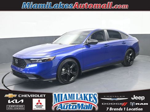 Used 2024 Honda Accord Sport image 1